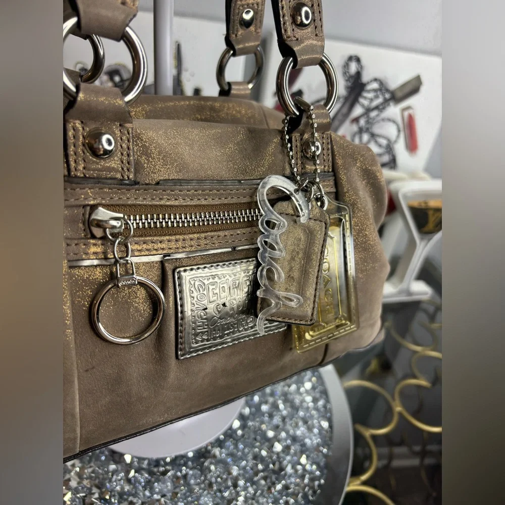 Coach 2010 Poppy “Lucky Penny” satchel GUC - Picture 3 of 15